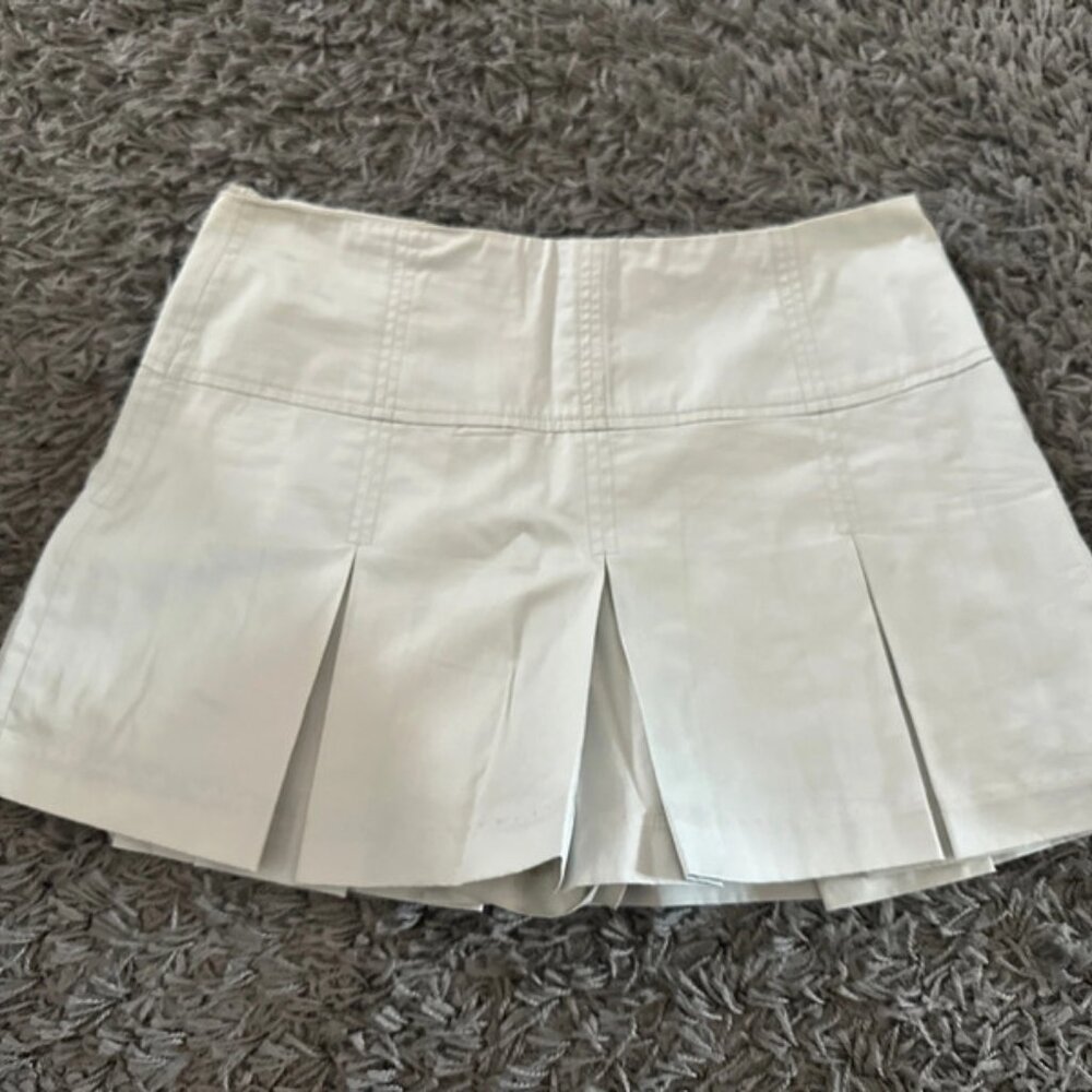 White mini skirt
